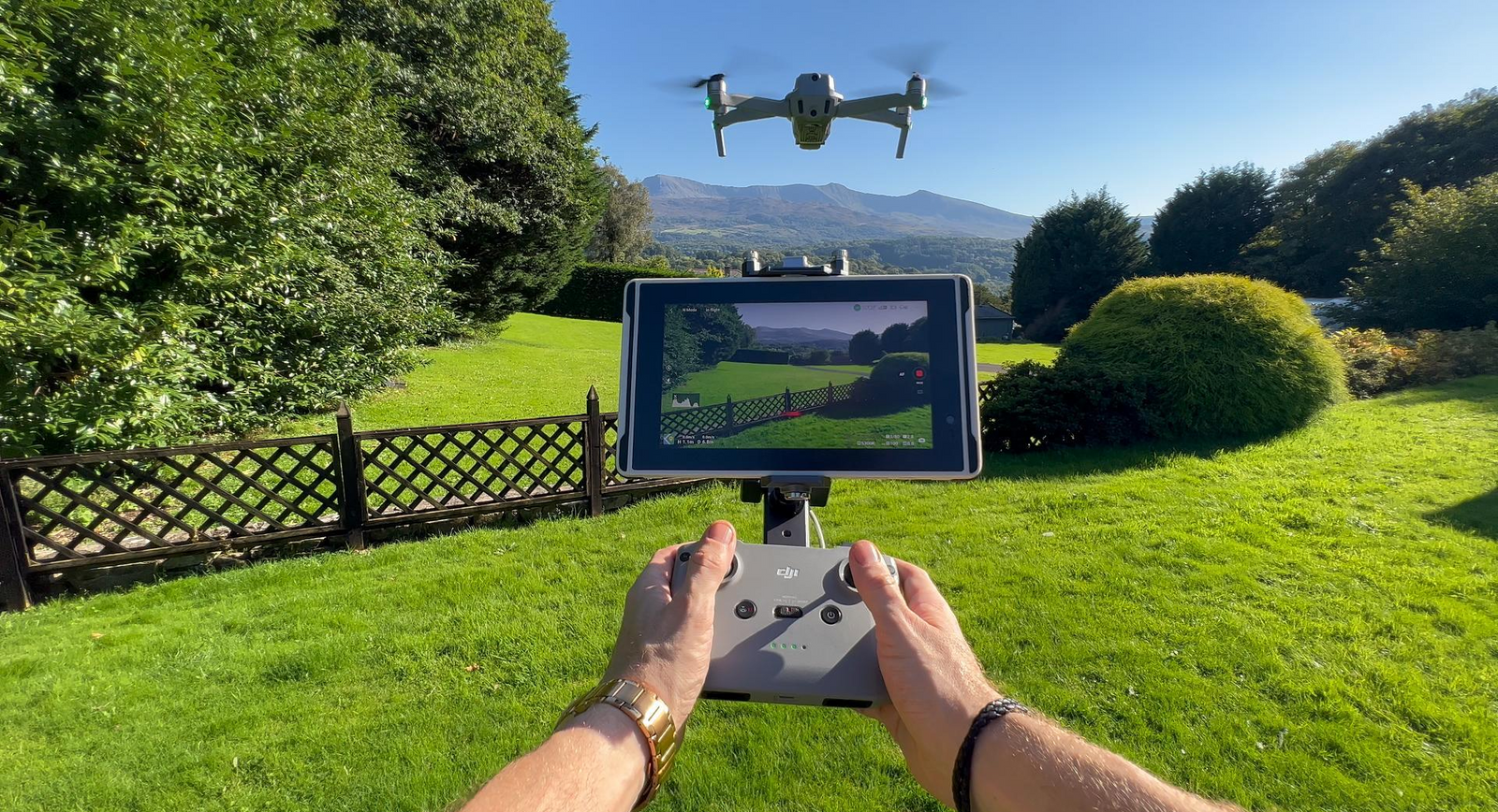 Ultra-bright drone tablet for aerial data management and field operations