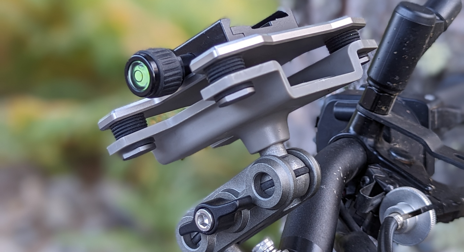 Rugged tablet mounting solution for motorcycle and field device setups